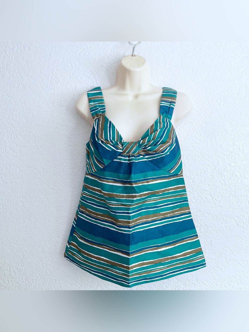 Banana Republic Striped Teal Olive Sweetheart Neck Sleeveless Blouse Size 2 NWT